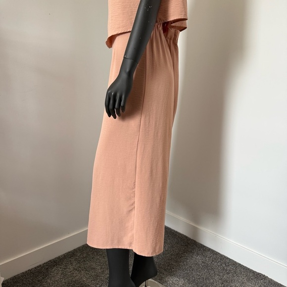 ⚪️ Blush Pink Two-Piece Set – Sleeveless Top & Wide-Leg Pants – Size L - Picture 5 of 10